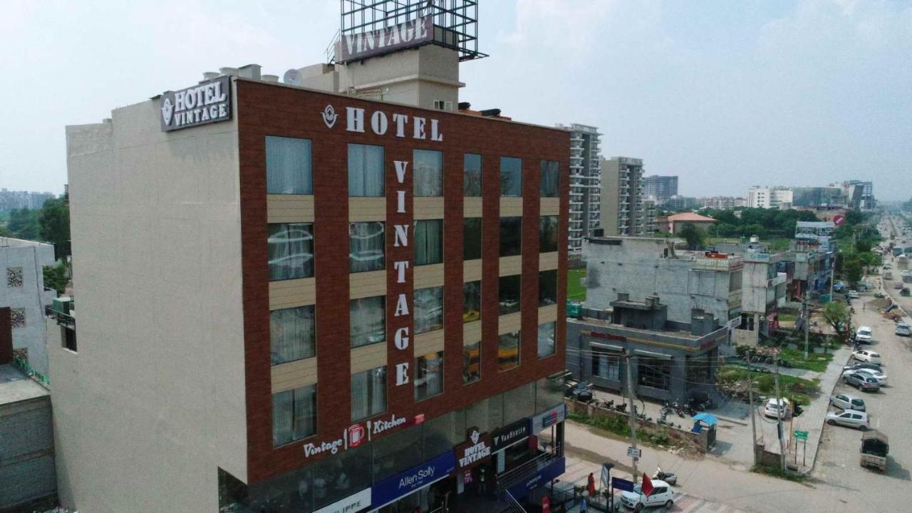 Hotel Vintage Zirakpur Chandigarh 潘切库拉 外观 照片